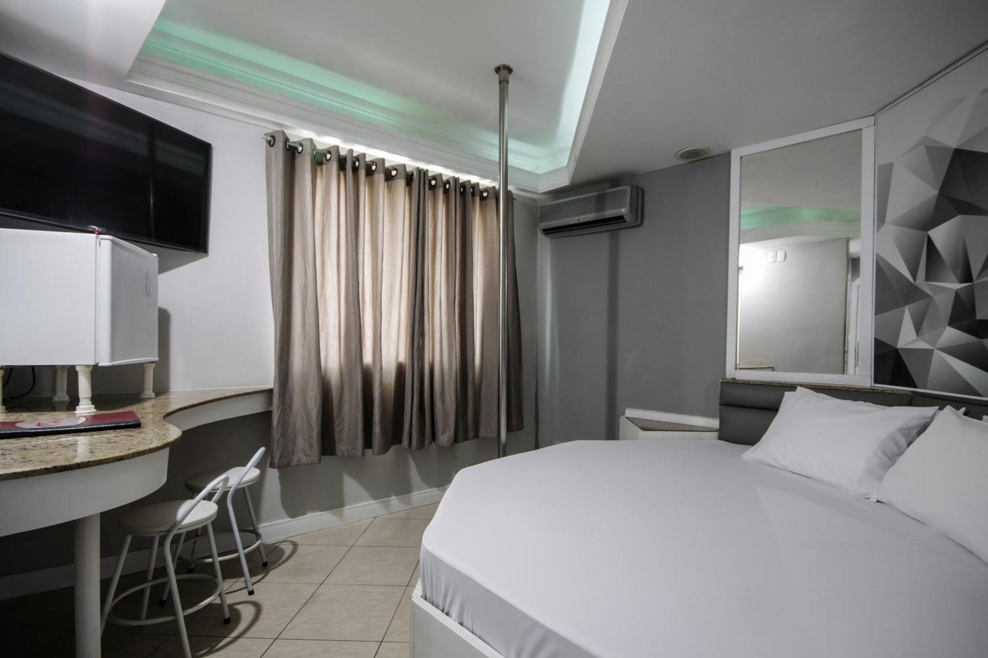 Mirage Motel 瓜卢流斯 外观 照片