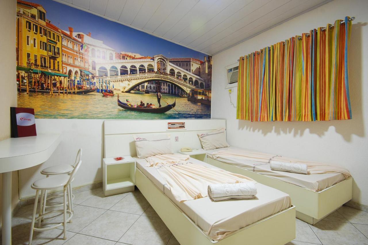 Mirage Motel 瓜卢流斯 外观 照片